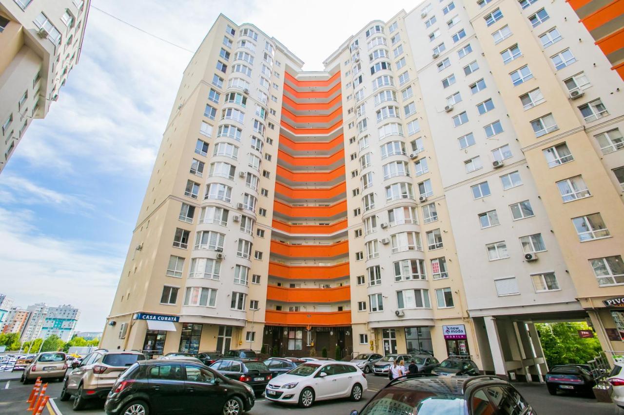 Apartament In Zona Centrala Si Parc Chişinău Extérieur photo